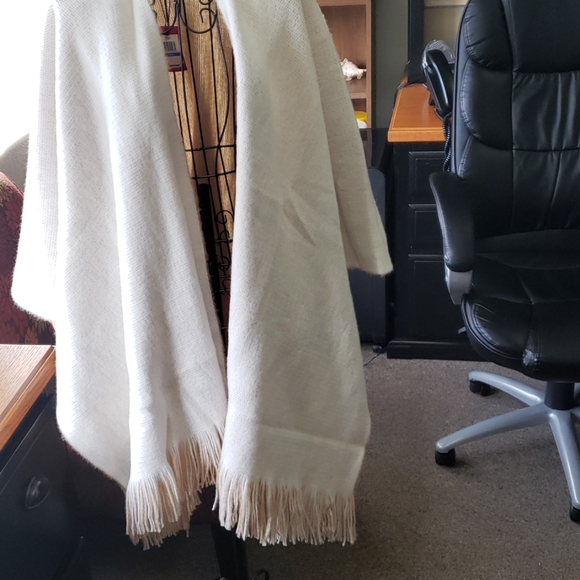 Cover throw - Picture 2 of 3